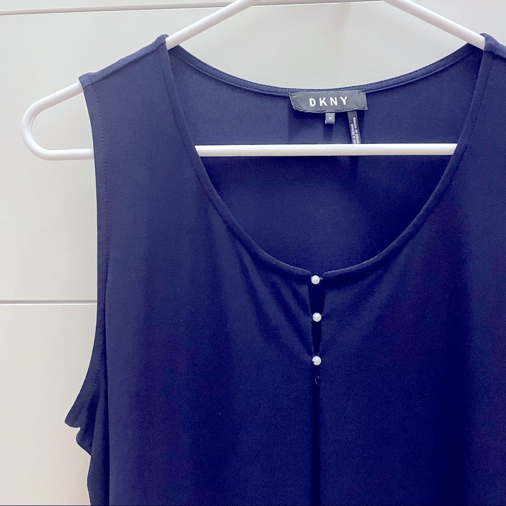 navy blue tank top pin tuck pleat front DKNY